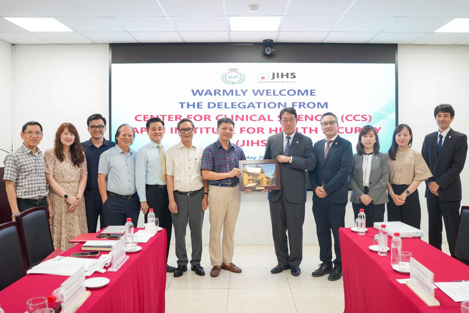 Trường Đại học Y Dược tăng cường kết nối hợp tác với Viện An ninh Y tế Nhật Bản
